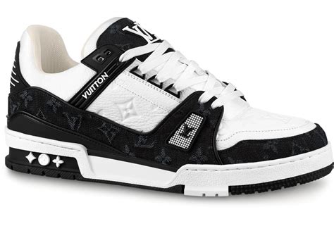 lv trainers black and white.